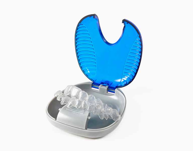 マウスピース型矯正装置