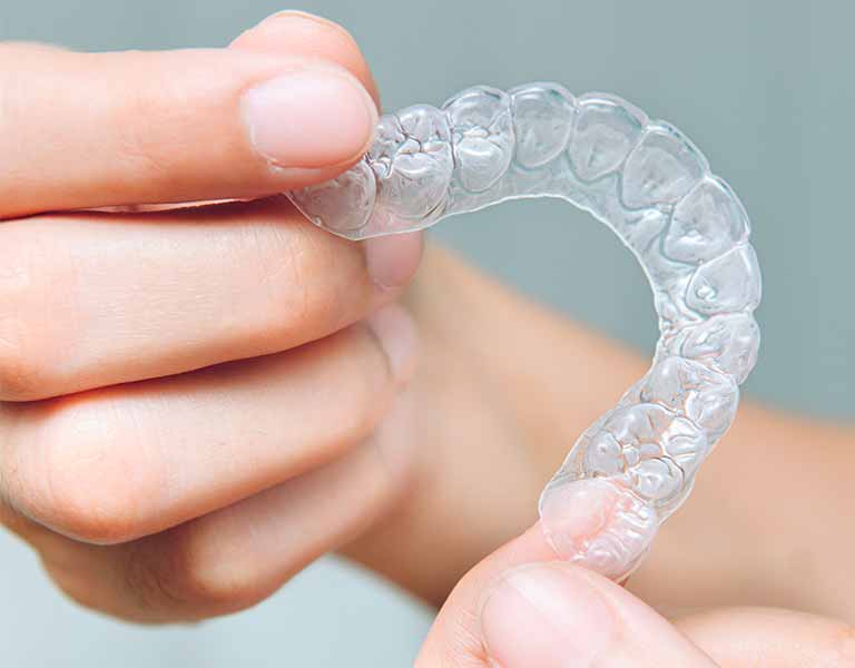 マウスピース型矯正装置