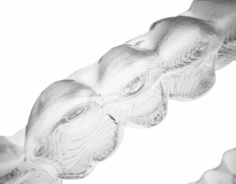 マウスピース型矯正装置