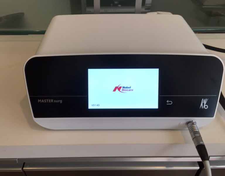 インプラントモーター